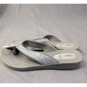 Capelli New York Flip-Flop Sandals Women's Gray Sequin Thong Comfort Size 8 NWT